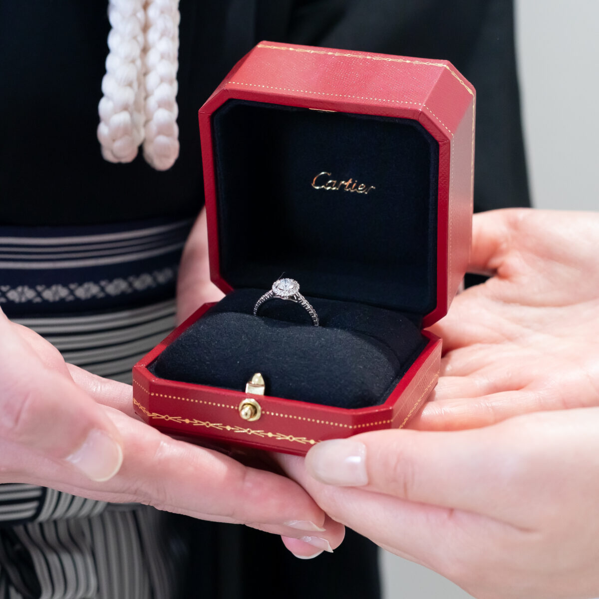 お気に入りのアイテムとともに